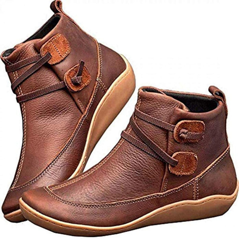 Bota Feminina Confortável de Couro Cano Curto - ComfortLeather